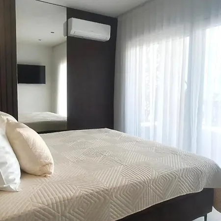 Queen & King Villa Vodice